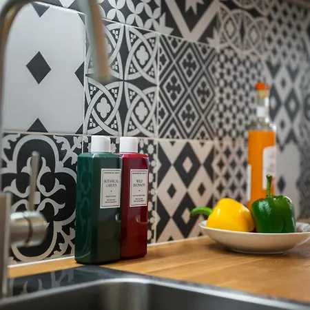 Charme & Authenticite Au Coeur De La Vieille Apartamento *
