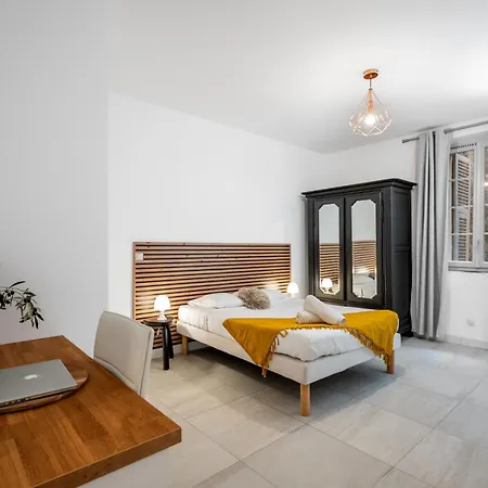 Apartment Charme & Authenticite Au Coeur De La Vieille *
